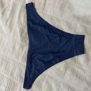 Lululemon navy bikini bottoms gently used